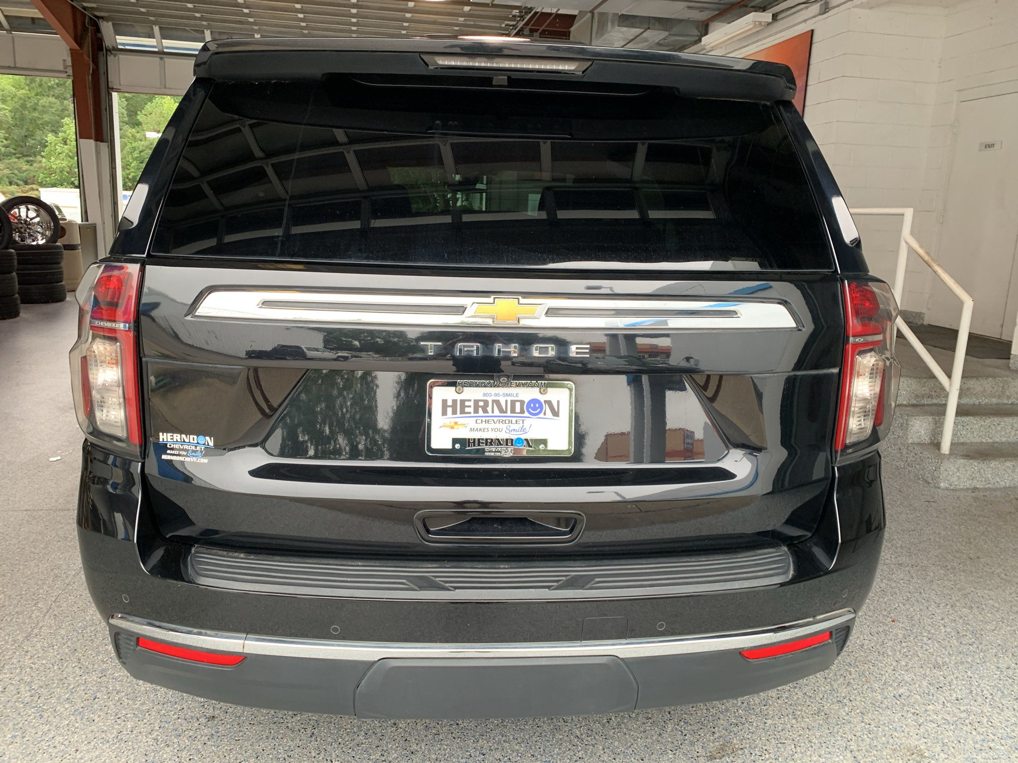 Used 2021 Chevrolet Tahoe LS RWD image 8