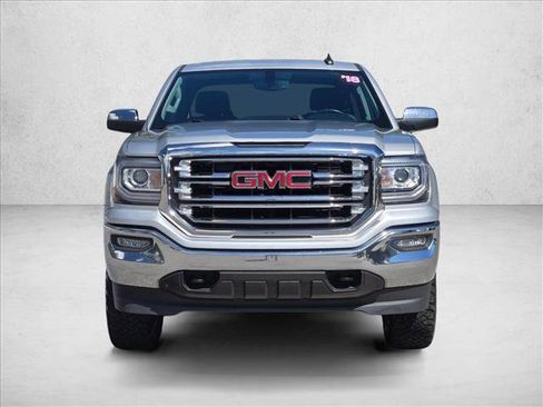 Used 2018 GMC Sierra 1500 SLT w/ SLT Premium Package image 2
