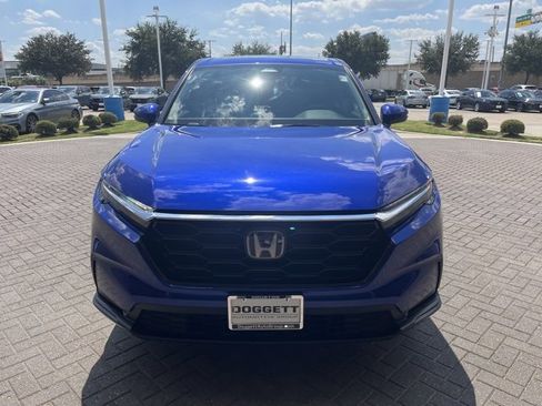 Used 2025 Honda CR-V EX image 2