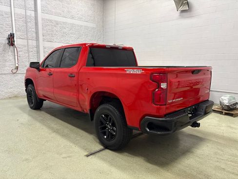 Used 2021 Chevrolet Silverado 1500 Custom Trail Boss w/ Safety Confidence Package AWD/4WD image 7