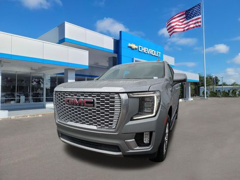 Used 2024 GMC Yukon Denali RWD image 7
