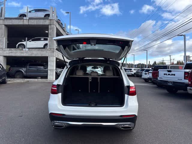 Used 2019 Mercedes-Benz GLC 300 4MATIC image 9