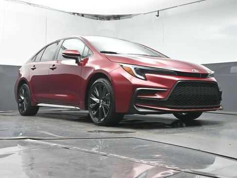 Used 2024 Toyota Corolla SE image 29