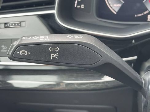 Certified 2025 Audi Q7 3.0T Premium Plus AWD/4WD image 24