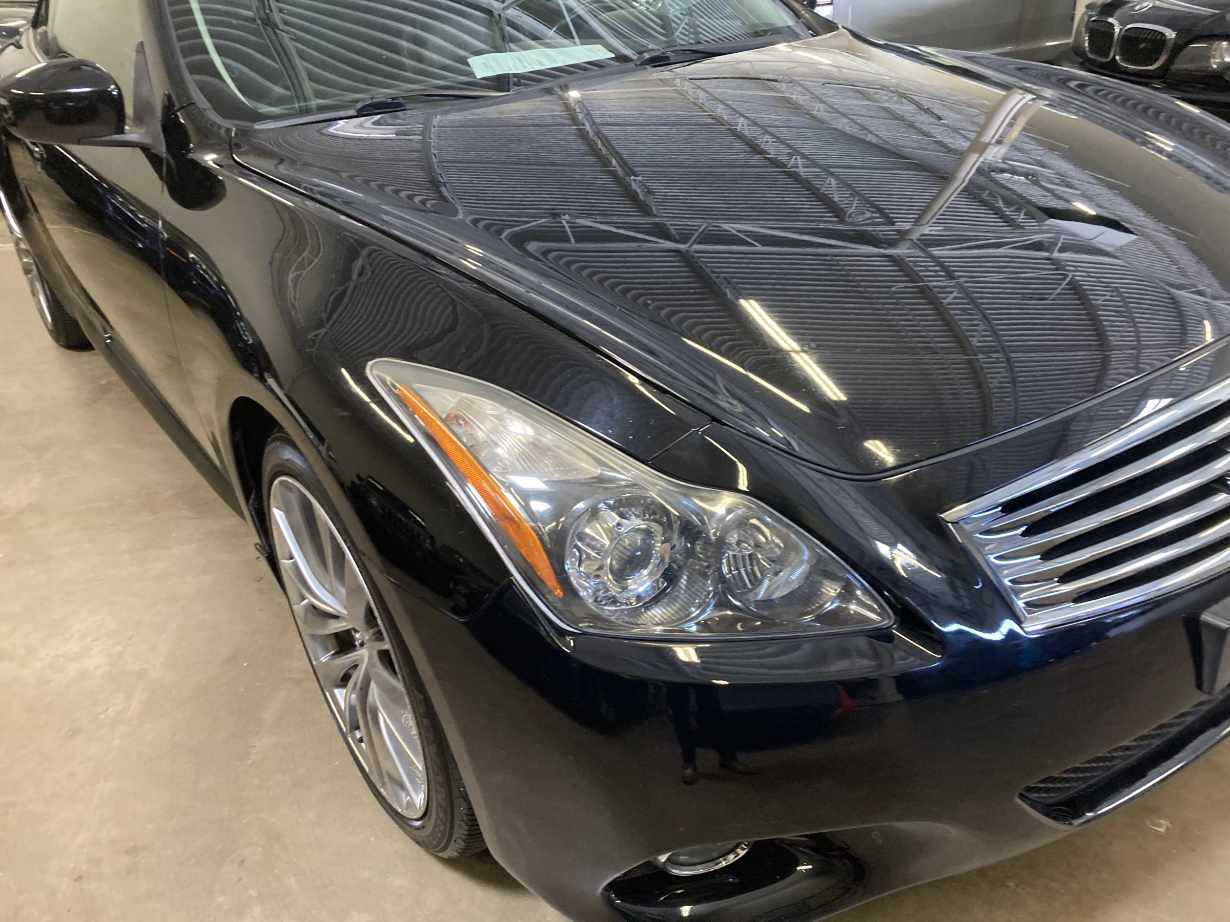 Used 2013 INFINITI G37 Convertible w/ Premium Pkg RWD image 9