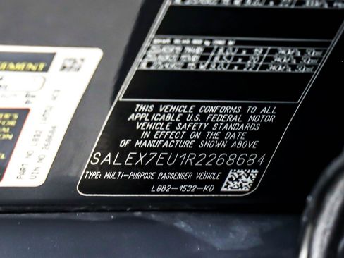 Used 2024 Land Rover Defender 110 X image 25