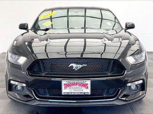 Used 2017 Ford Mustang GT RWD image 2
