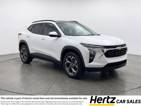 Used 2025 Chevrolet Trax LT w/ LT Convenience Package FWD image 1