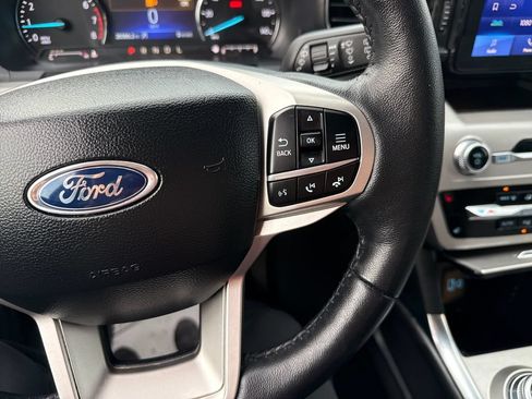 Used 2024 Ford Explorer XLT w/ Equipment Group 202A AWD/4WD image 41