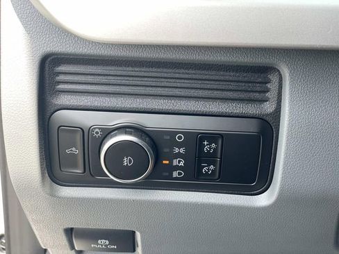 New 2026 Ford F250 4x4 Crew Cab Super Duty image 17