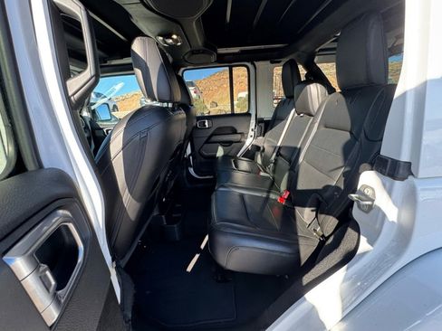 Certified 2023 Jeep Wrangler Unlimited Sahara image 10