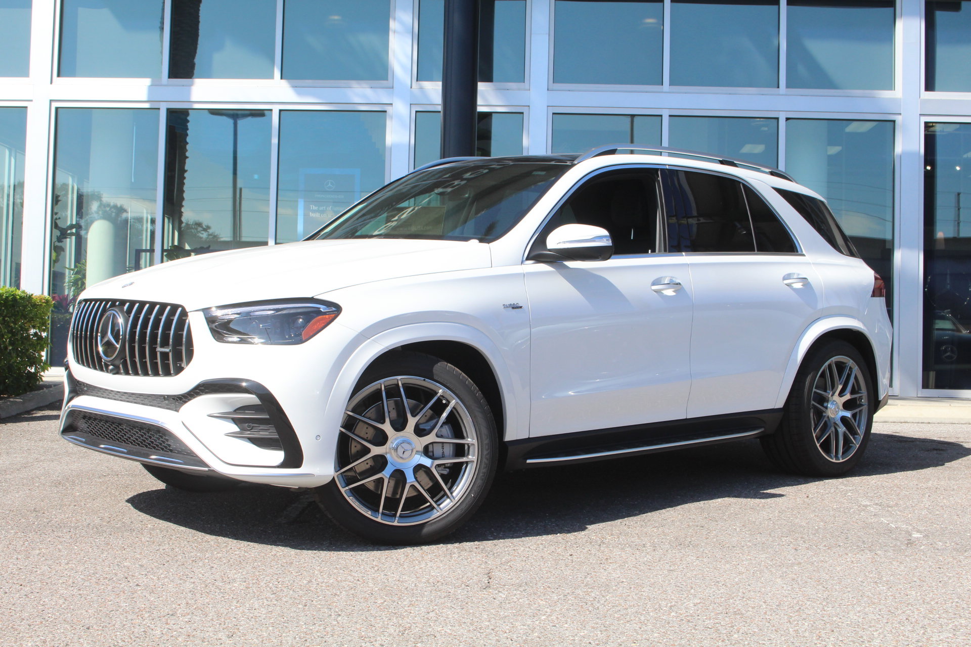 New 2026 Mercedes-Benz GLE 53 AMG 4MATIC image 2