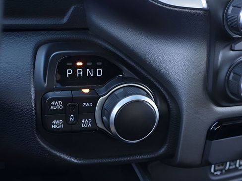 Used 2021 RAM 1500 Big Horn image 28