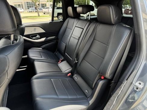 Used 2024 Mercedes-Benz GLS 450 4MATIC image 25