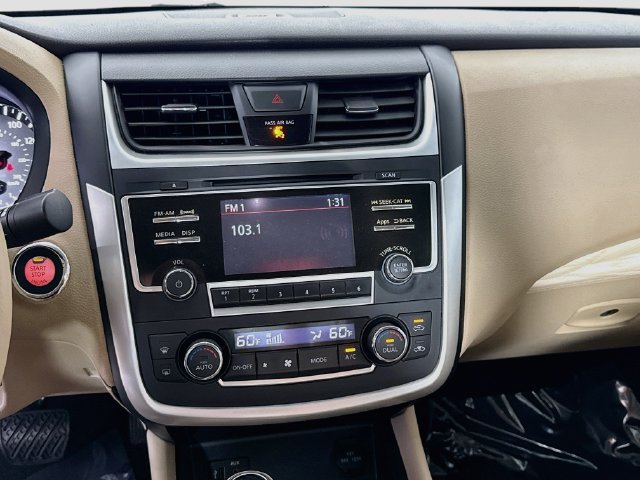 Used 2016 Nissan Altima 2.5 SL w/ Moonroof Package FWD image 17