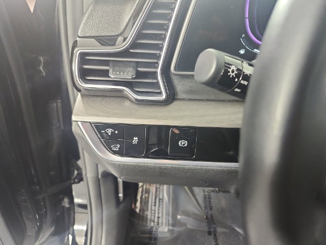 Used 2023 Kia Sportage X-Line w/ X-Line Premium Package AWD/4WD image 14