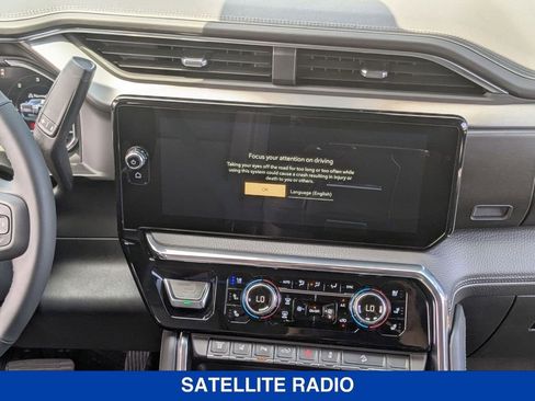 New 2025 GMC Sierra 2500 Denali w/ Denali Reserve Package image 34