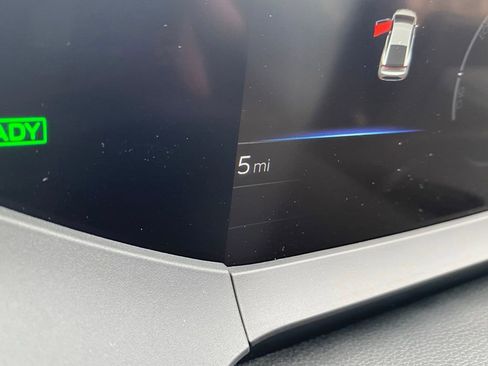 New 2026 Toyota Prius LE image 5