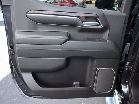 Used 2023 GMC Sierra 1500 SLT w/ SLT Premium Package image 28