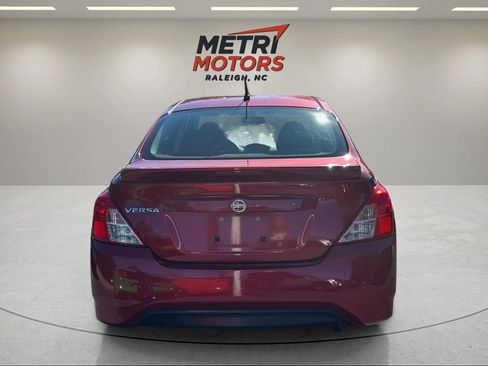 Used 2018 Nissan Versa S Plus image 7