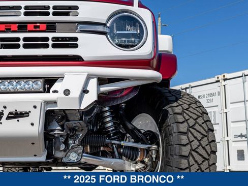 New 2025 Ford Bronco Heritage Edition AWD/4WD image 16