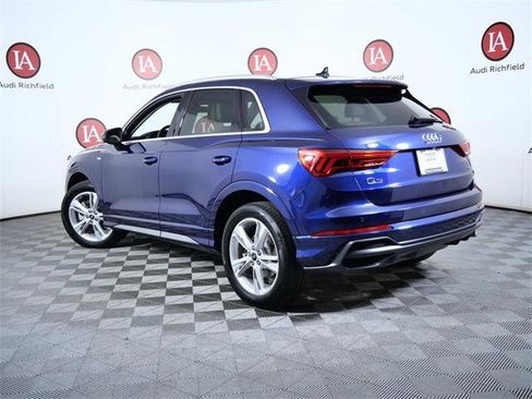 Certified 2022 Audi Q3 2.0T Premium w/ Convenience Package image 6