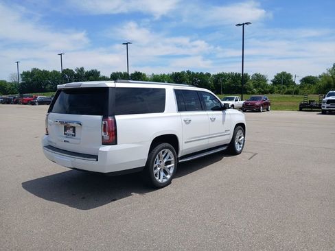Used 2017 GMC Yukon XL Denali w/ Open Road Package image 8