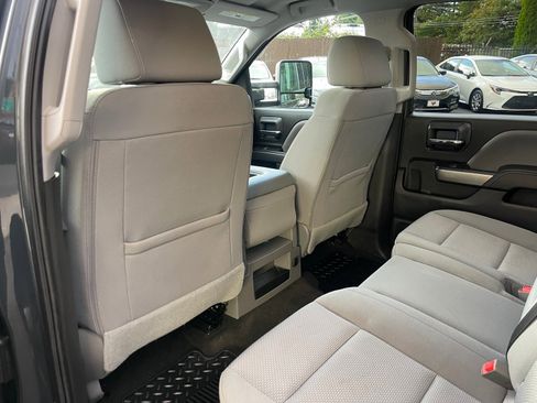 Used 2018 Chevrolet Silverado 1500 LT w/ All Star Edition image 17