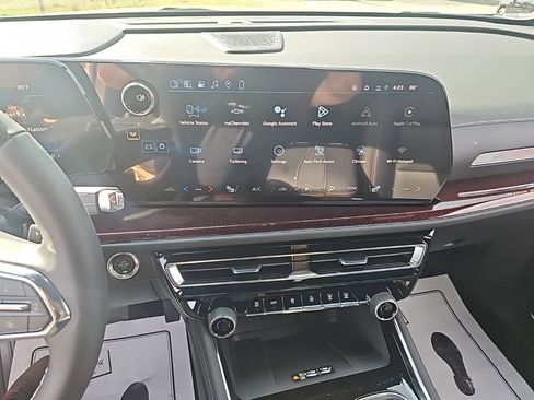 New 2026 Chevrolet Traverse Z71 w/ Enhanced Driving Package AWD/4WD image 13