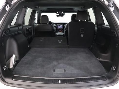 Used 2023 Jeep Grand Cherokee Altitude AWD/4WD image 33