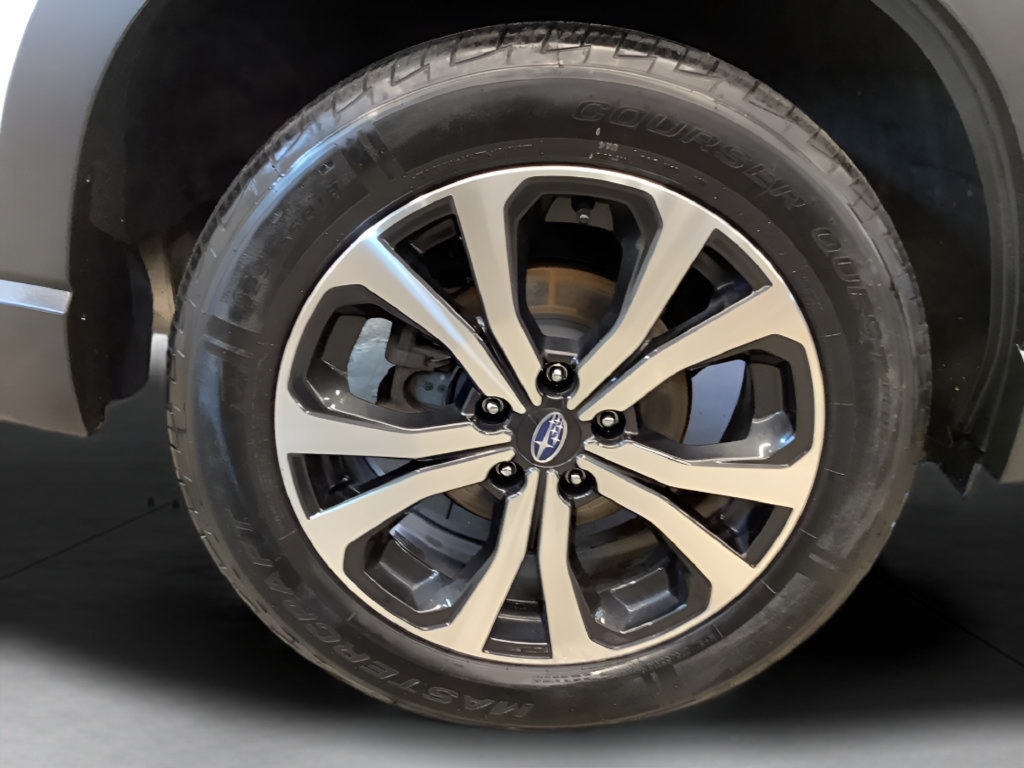 Used 2023 Subaru Forester Limited AWD/4WD image 28