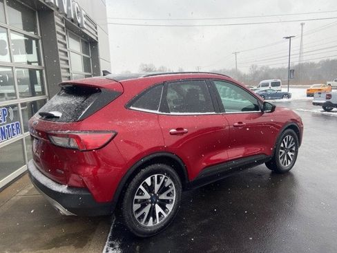 Certified 2020 Ford Escape SE Sport image 3