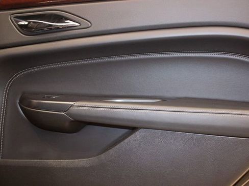 Used 2015 Cadillac SRX Luxury w/ Driver Awareness Package image 13