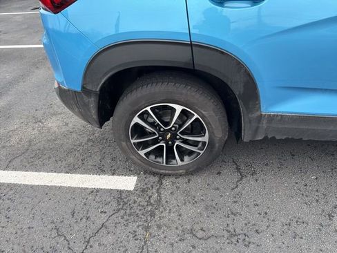 Used 2025 Chevrolet TrailBlazer LT w/ LT Cold Weather Package image 14