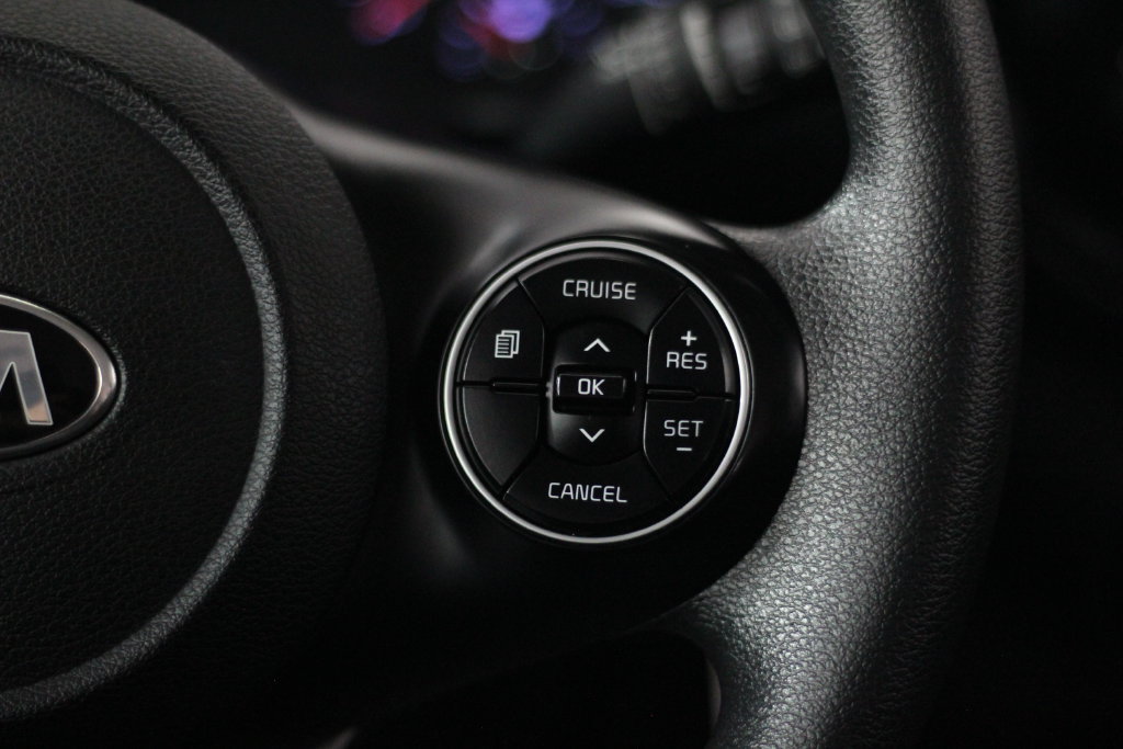 Used 2021 Kia Soul S FWD image 12