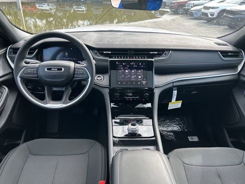 New 2025 Jeep Grand Cherokee Laredo X image 33