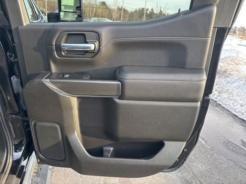 Used 2022 GMC Sierra 1500 AT4 w/ AT4 Premium Package image 13