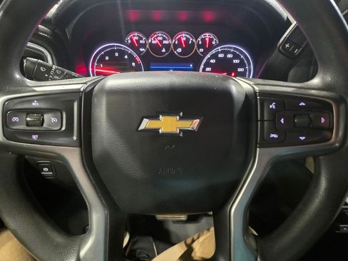 Used 2021 Chevrolet Silverado 2500 LT AWD/4WD image 9
