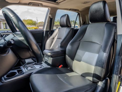 Used 2016 Toyota 4Runner SR5 Premium image 26