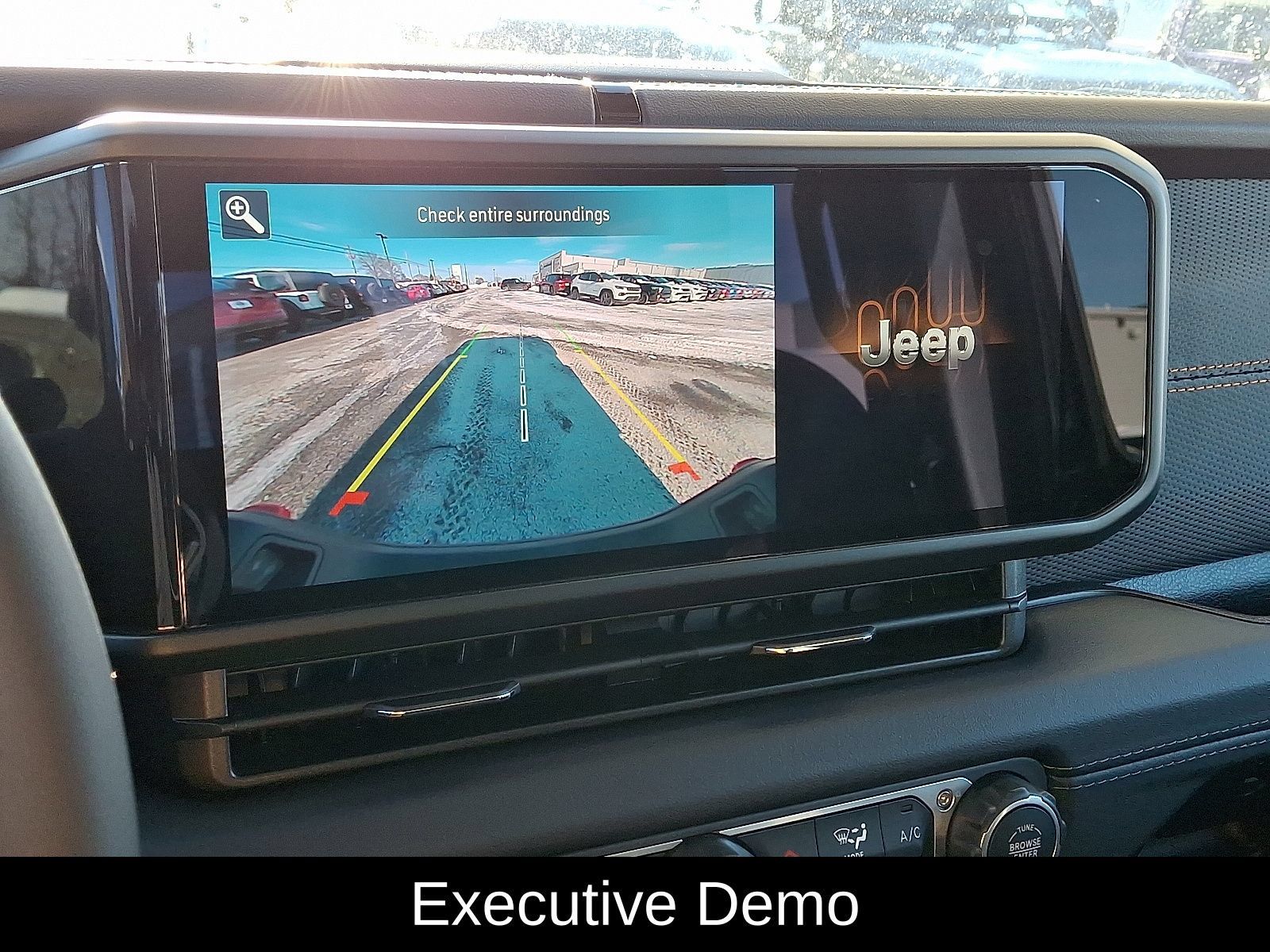 New 2025 Jeep Gladiator Mojave w/ Safety Group AWD/4WD image 19