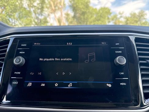 Used 2022 Volkswagen Atlas SE w/ Panoramic Sunroof Package AWD/4WD image 18