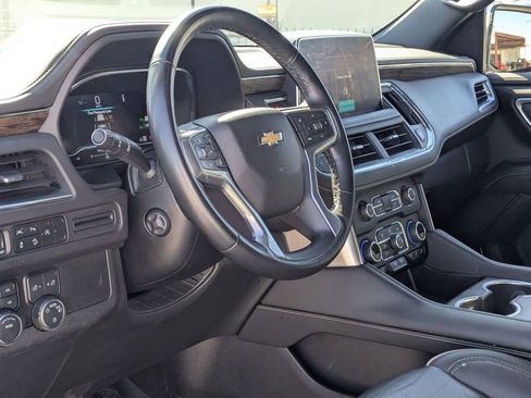 Used 2023 Chevrolet Suburban Premier image 14