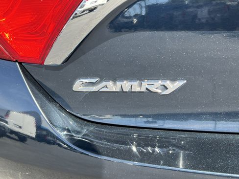 Used 2017 Toyota Camry LE FWD image 9