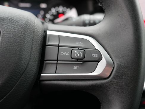 Certified 2024 Jeep Compass Latitude image 29