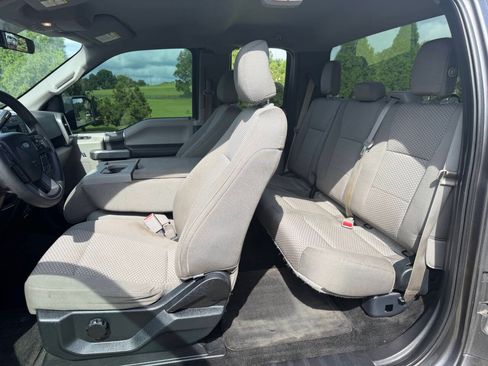 Used 2015 Ford F150 XLT AWD/4WD image 24