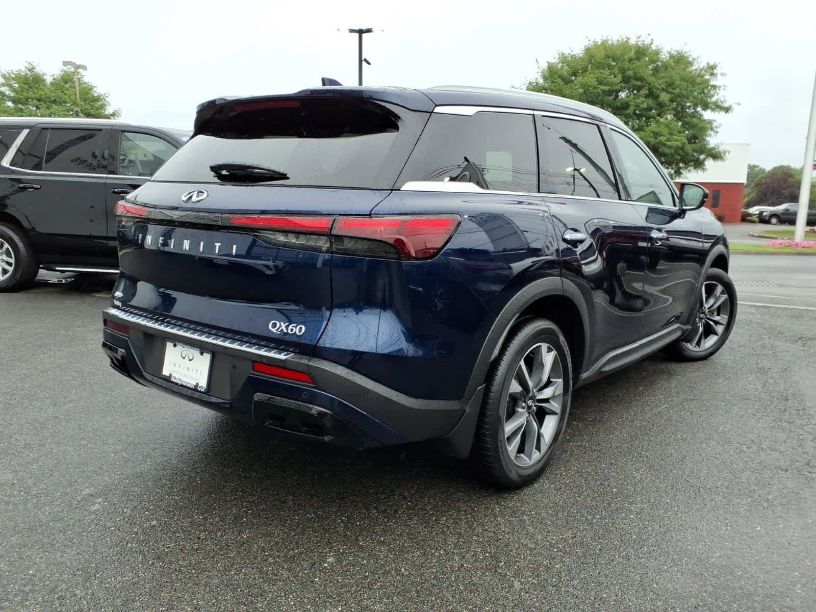 Certified 2023 INFINITI QX60 Luxe w/ Cargo Package AWD/4WD image 5