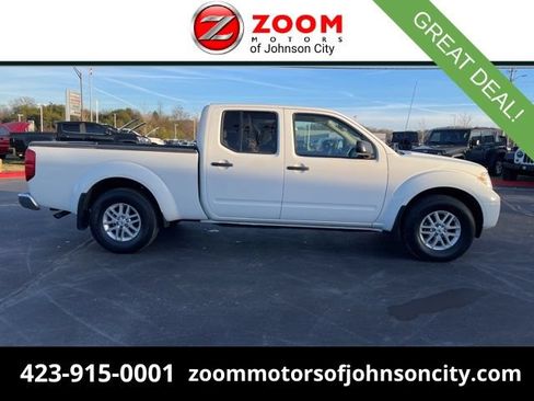 Used 2020 Nissan Frontier SV AWD/4WD image 1