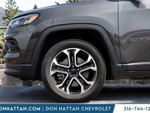 Used 2024 Jeep Compass Limited AWD/4WD image 32