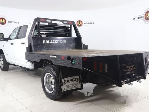 Used 2024 RAM 3500 SLT w/ Quick Order Package 2YG SLT AWD/4WD image 4