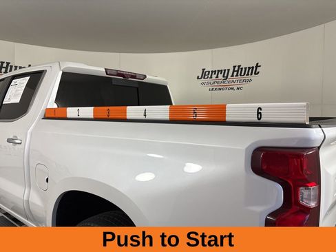 Used 2020 Chevrolet Silverado 1500 High Country w/ Technology Package image 8